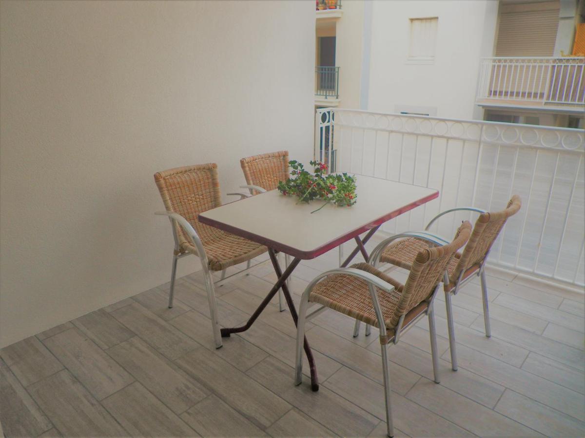 Amarine Joli T3 Centre Ville Terrasse Parking Et Velos Sete Exterior photo